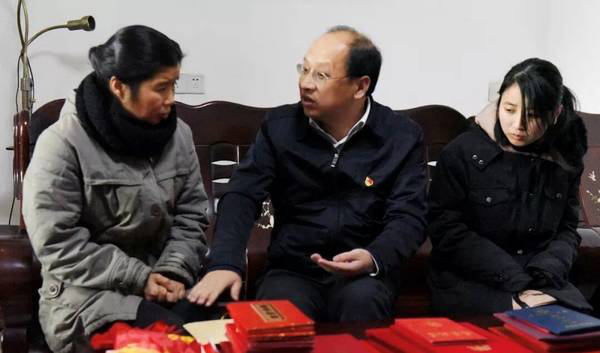 痛心！撫州這個(gè)村的第一書記倒在脫貧攻堅(jiān)一線，省委常委、組織部長趙愛明專門作出批示