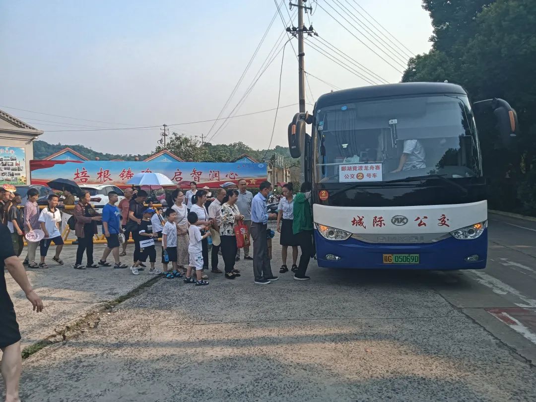 九江長運:優(yōu)質(zhì)服務 護航龍舟競渡