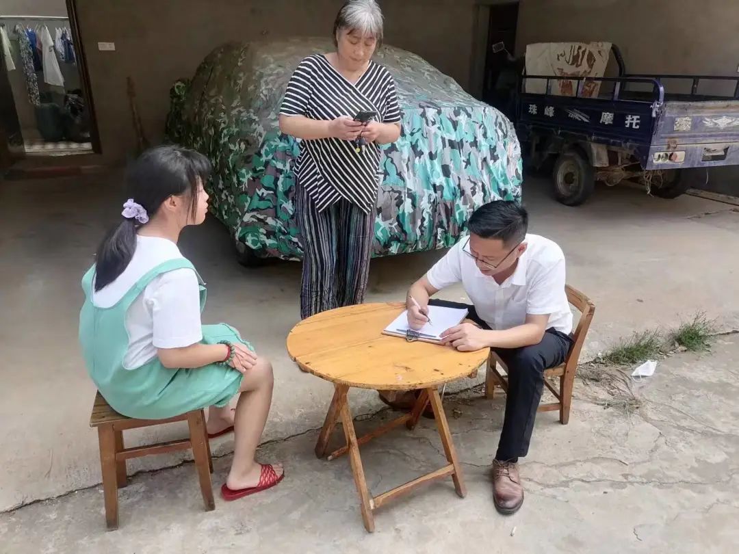 九江長(zhǎng)運(yùn):下鄉(xiāng)辦卡 服務(wù)上門