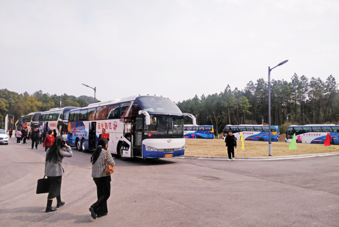 景德鎮(zhèn)長(zhǎng)運(yùn):圓滿(mǎn)完成“龍年大吉首次大單”